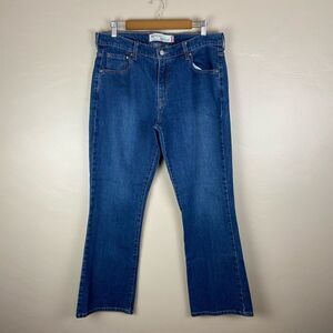Levi’s 515 Nouveau Bootcut vintage  mid rise denim jeans 14M